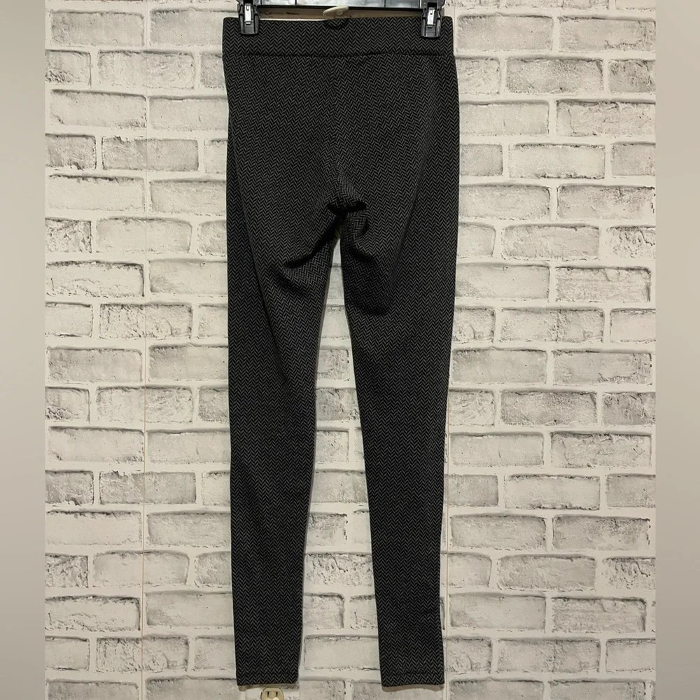 Women’s Kavu black and gray chevron print leggings XS - Picture 2 of 5